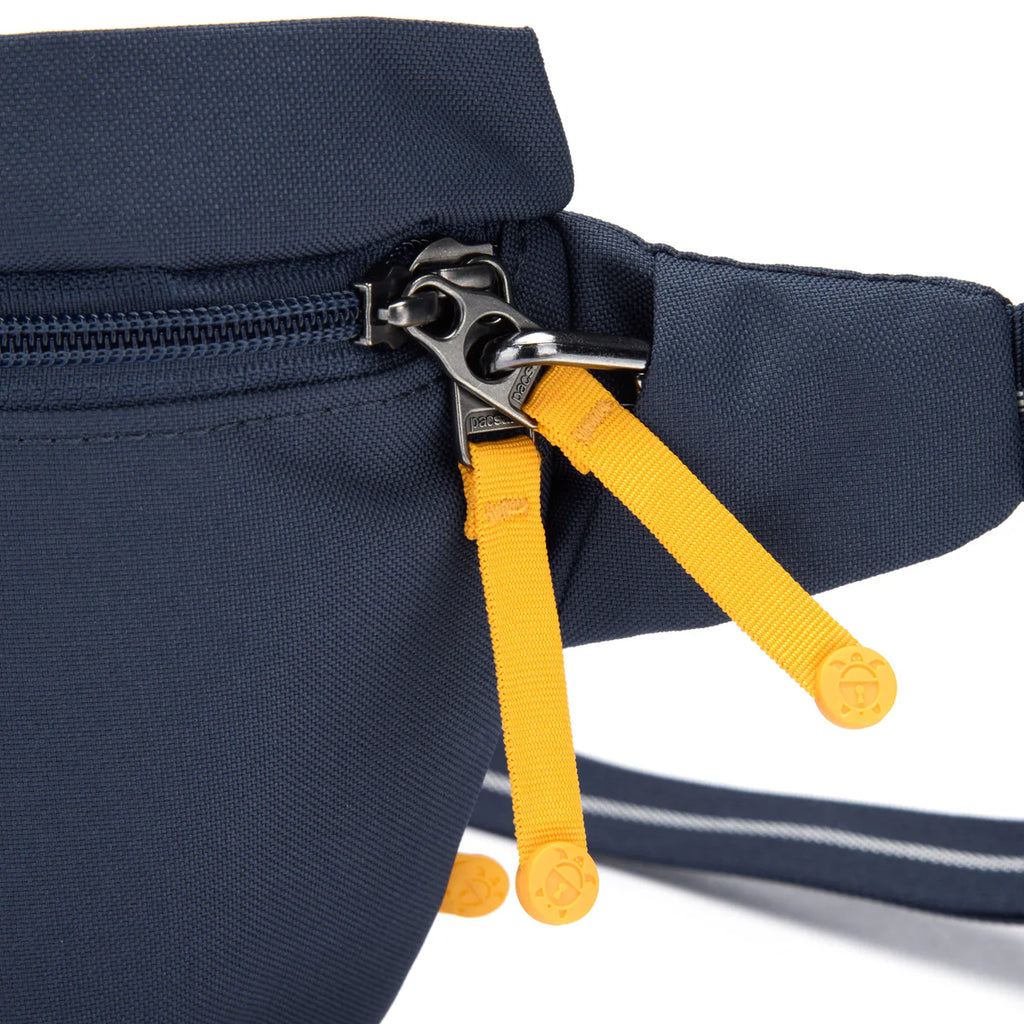 Pacsafe | GO Anti-Theft Sling Pack