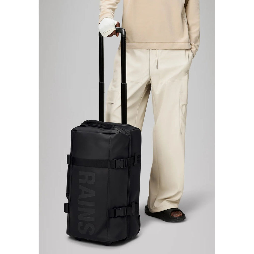 flight bag rains Otaru Weekend Small Black Hilo Weekend Bag is constructed from Rains signature waterproof PU fabric Rains Texel Cabin Trolley -
