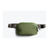 Bellroy Venture Hip Pack 1.5L waist pack with multiple compartments and adjustable strap, designed for convenient carrying.