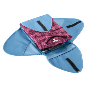 Eagle Creek PACK-IT™ Reveal Garment Folder M for packing organization, shown with neatly folded clothes inside a compact travel case.