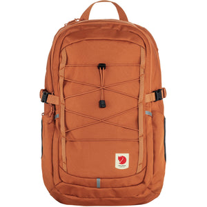 Fjallraven Skule 28 backpack with adjustable straps, front zipper pocket, and durable fabric, ideal for school and outdoor use.