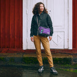 Fjallraven Vardag Shoulder Bag 6 in violet and black, stylish crossbody bag made of durable material with adjustable strap.