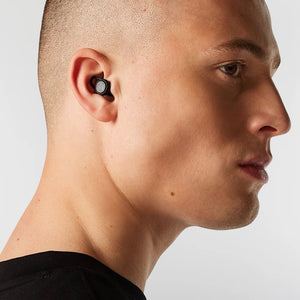 Hears high fidelity earplugs in jet black with 25dB noise reduction, designed for comfortable hearing protection.