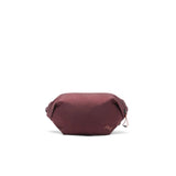 Peak Design Outdoor Sling 2L in Eclipse color, compact sling bag with adjustable strap and durable outdoor-ready design.