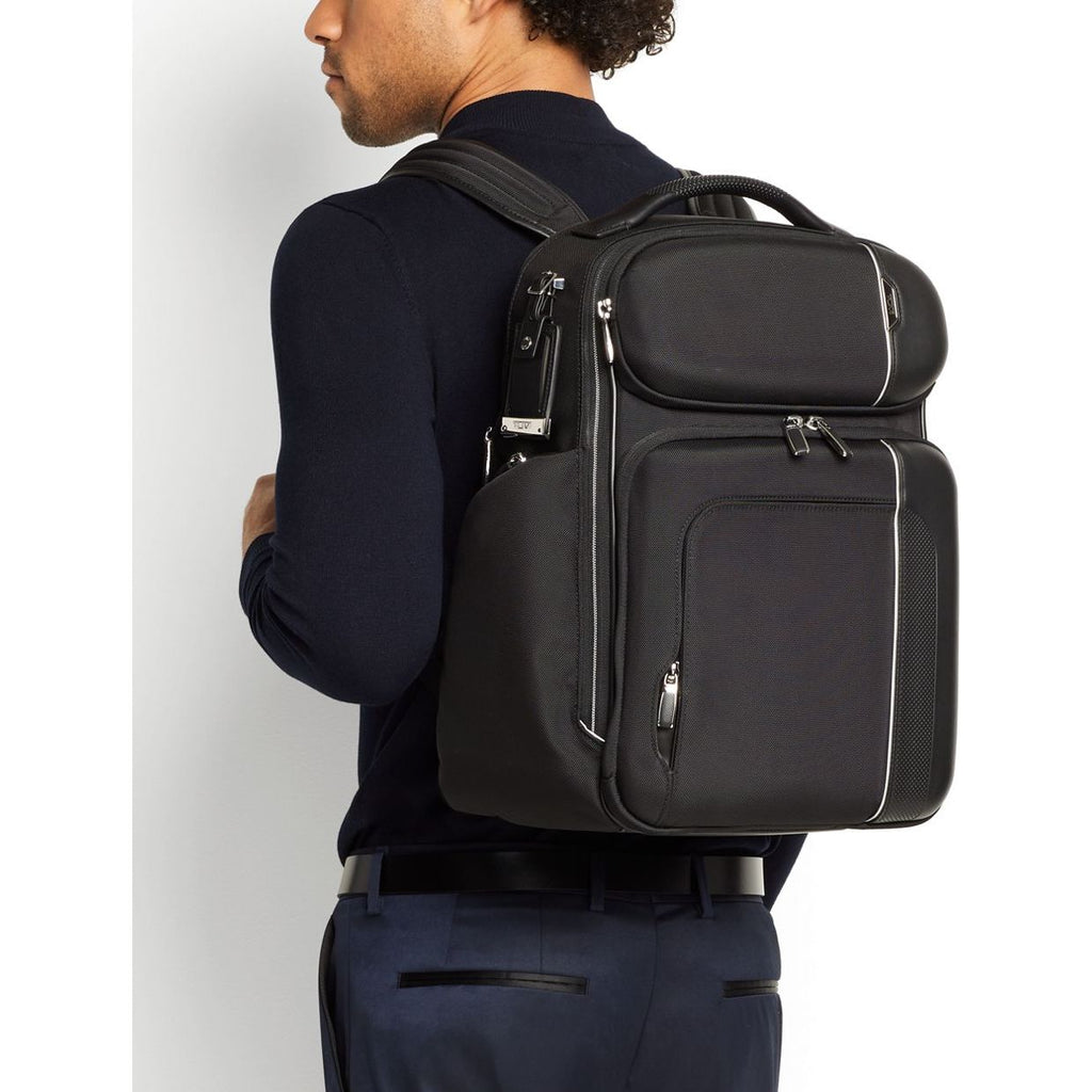 tumi arrive backpack | Arrivé | Barker STS Ranchwear by Carroll making it a dependable Size:3 5/8