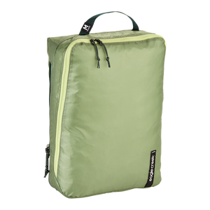 Eagle Creek PACK-IT™ Isolate Clean/Dirty Cube M for packing organization, showing a compact zippered storage cube with labeled compartments.