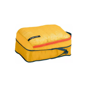 Eagle Creek PACK-IT Reveal Expansion Cube M for packing organization, with mesh compartments and zipper closure.