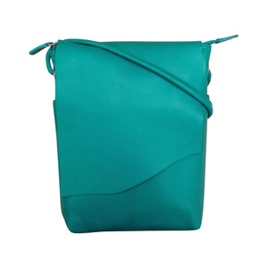 ILI Crossbody Bag 6647 showing a sleek black leather design with adjustable strap and minimalistic style.