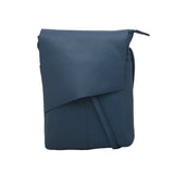 Black ILI Crossbody Bag 6647 with adjustable strap and multiple compartments for stylish everyday use.
